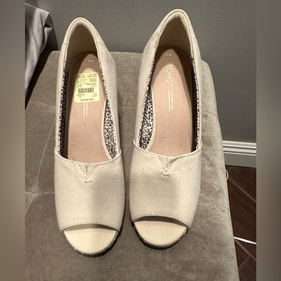 Tom’s wedges size 8 NWT never worn dark naturall linen color - Picture 3 of 8